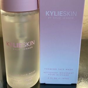 Kylie Skin Foaming Face Wash New